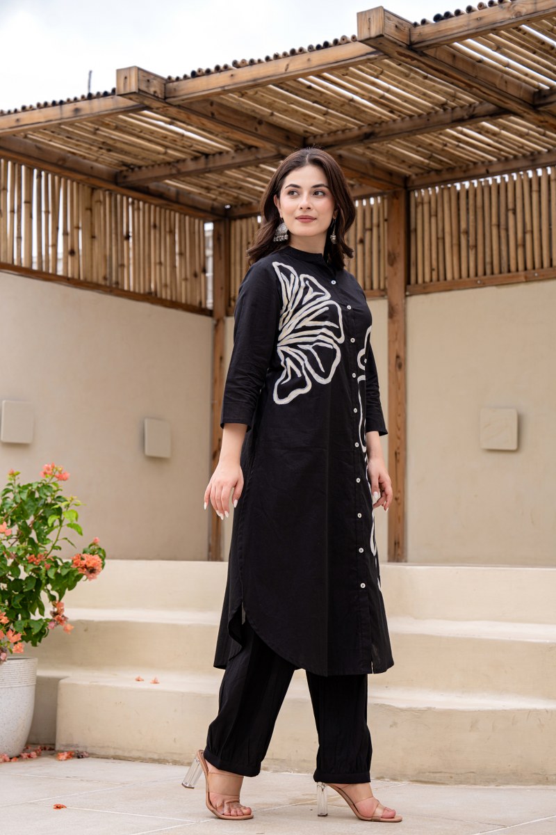 Cotton Kurta Set With Unique Brush Paint Moksha Fashions