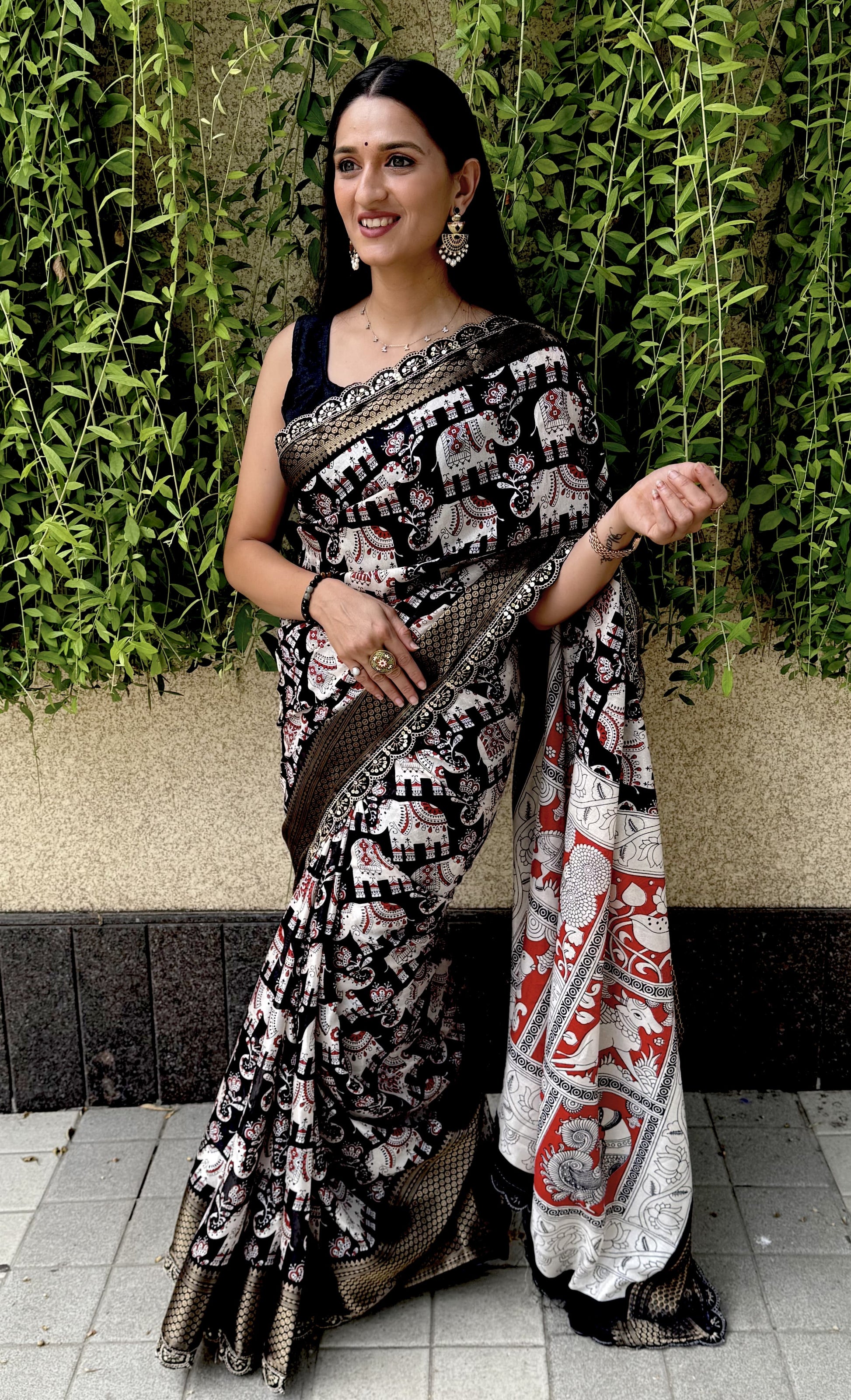 .Dola Silk Saree - Moksha Fashions