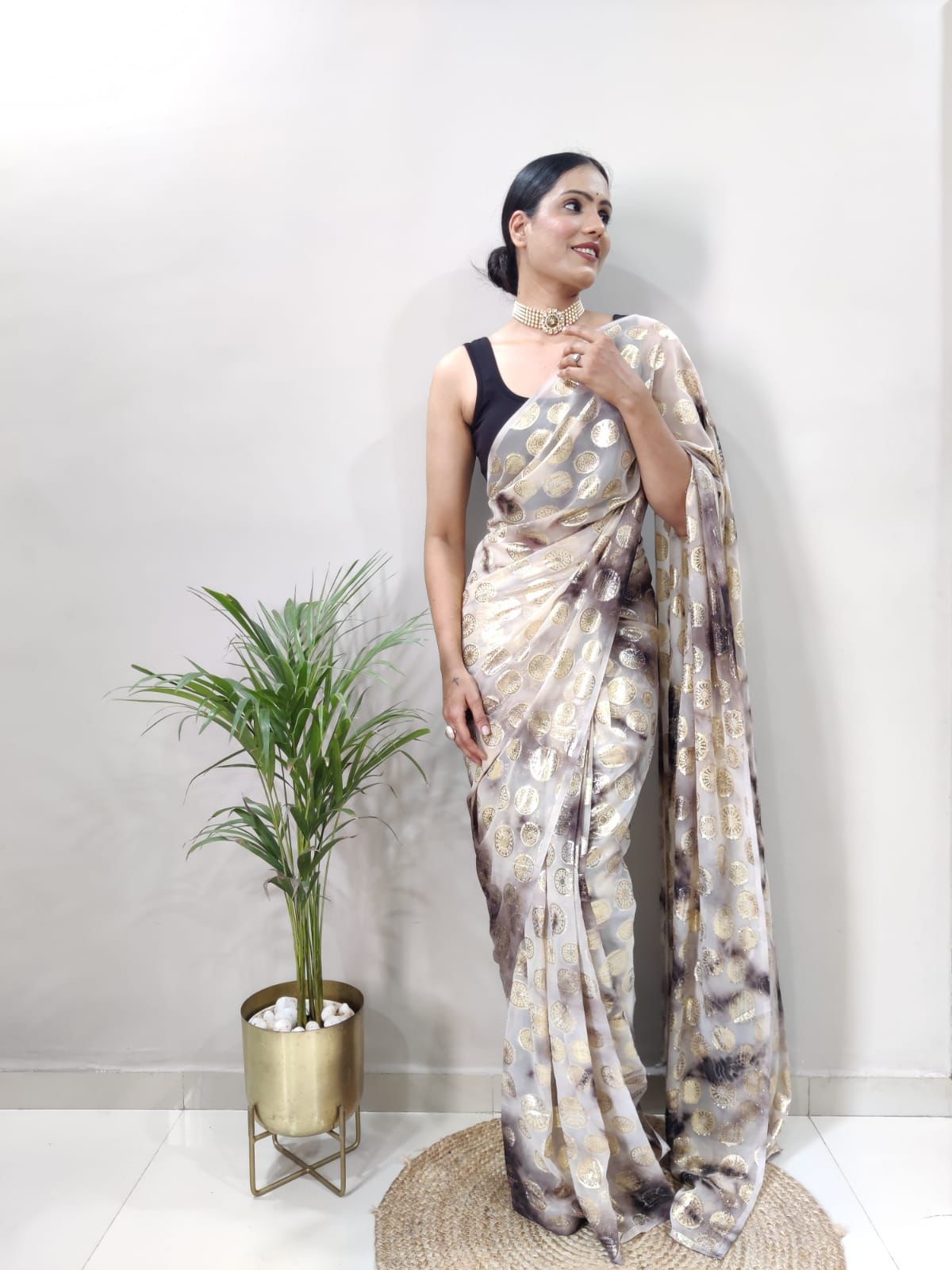 .1 Min Ready To Wear Beautiful Saree