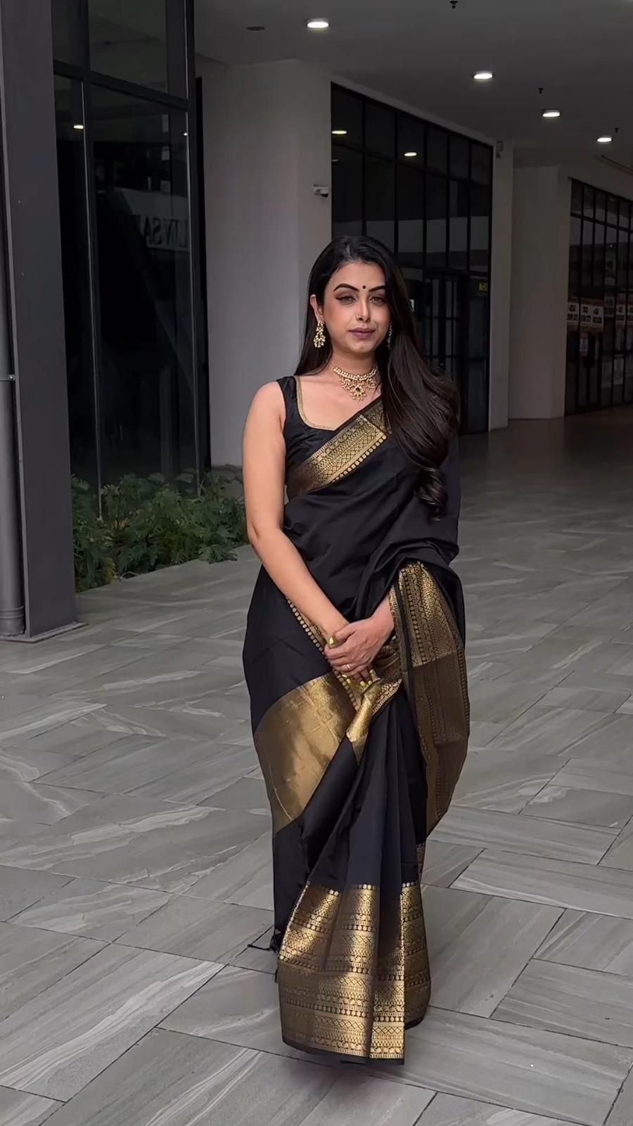 .Saree with Rich Pallu & Jacquard work Moksha Fashions