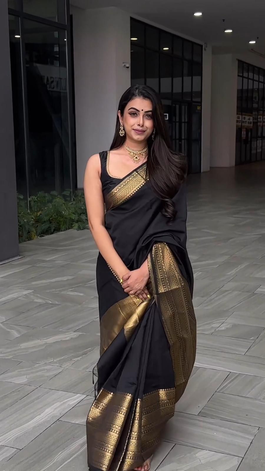 .Saree with Rich Pallu & Jacquard work Moksha Fashions