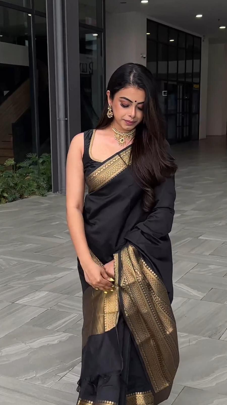 .Saree with Rich Pallu & Jacquard work Moksha Fashions
