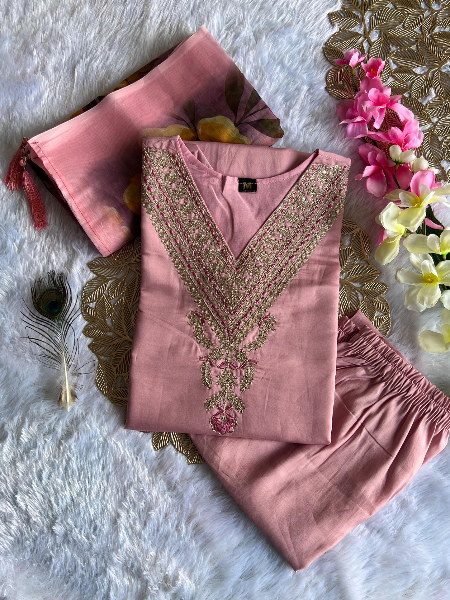 Kurti Pant Dupatta Moksha Fashions