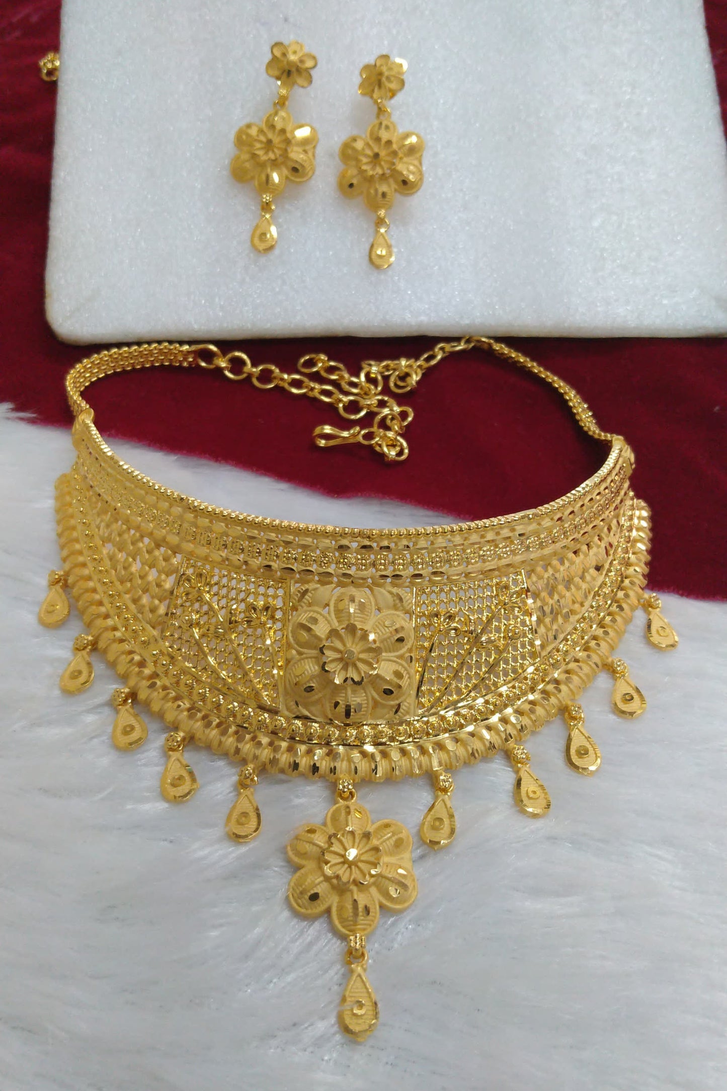 Designer Choker Necklace Set – Stylish & Elegant Jewelry for Women - Moksha Fashions