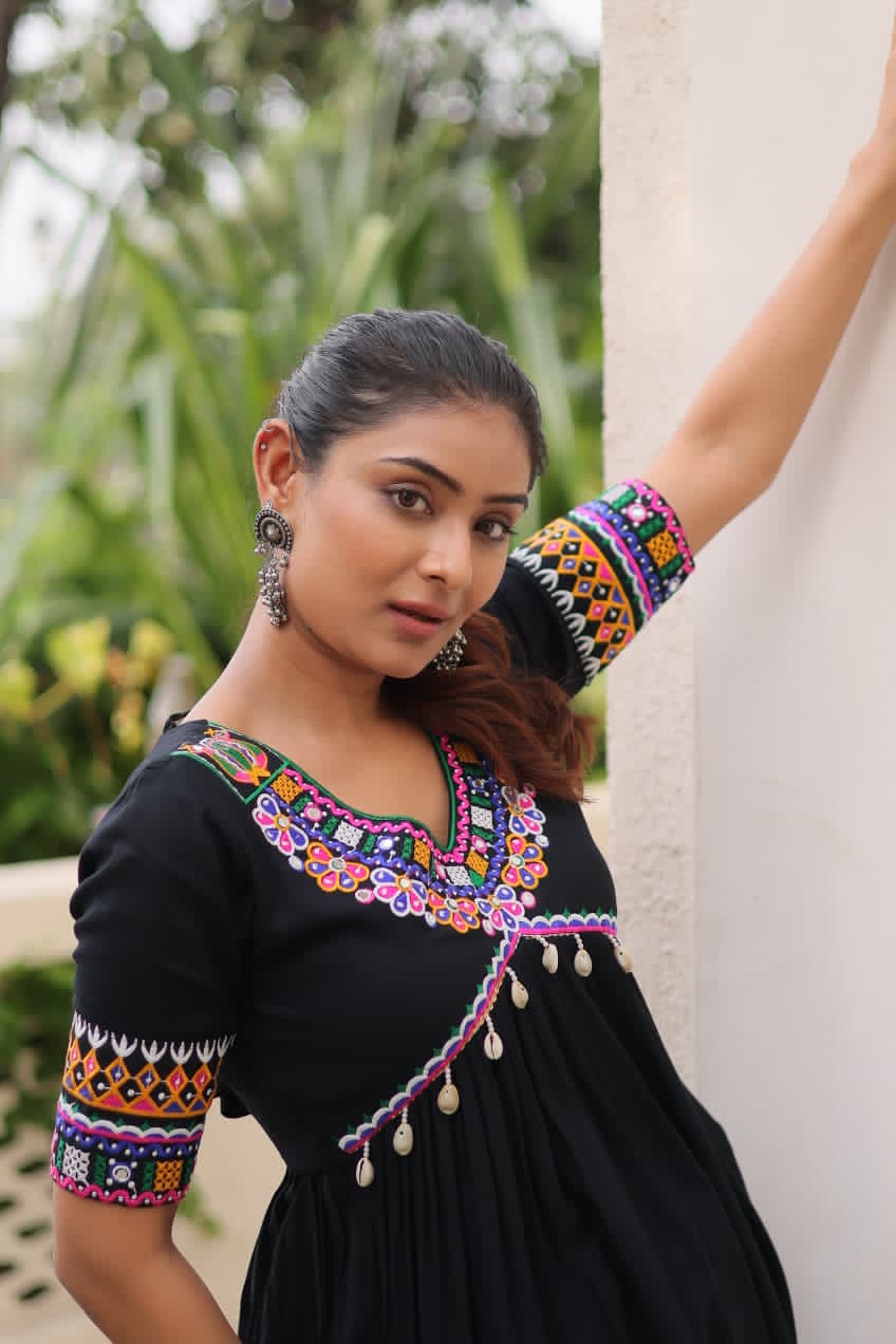Navratri collections-2025 Gamthi Work
