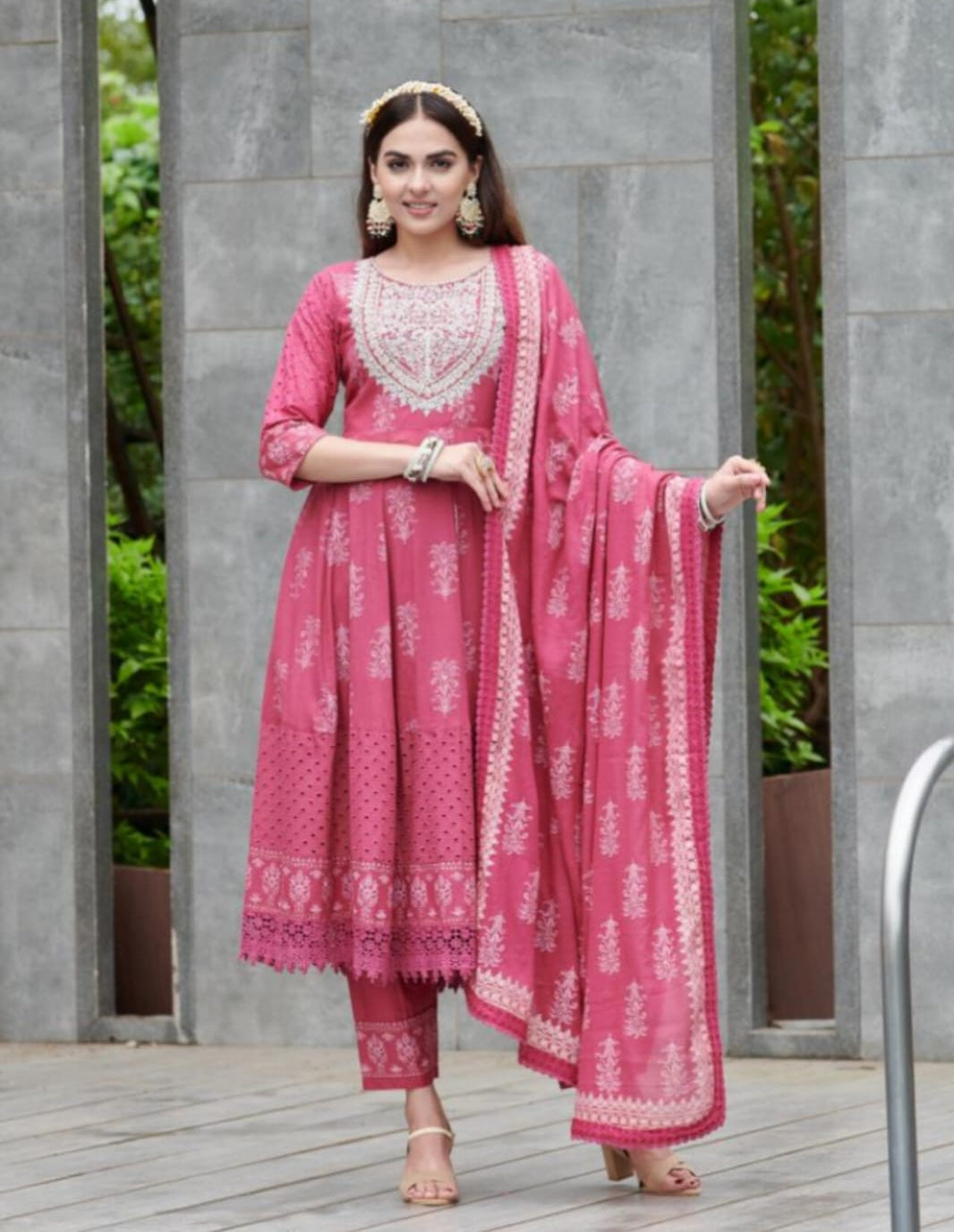 Heavy Shiffli Stich Suit