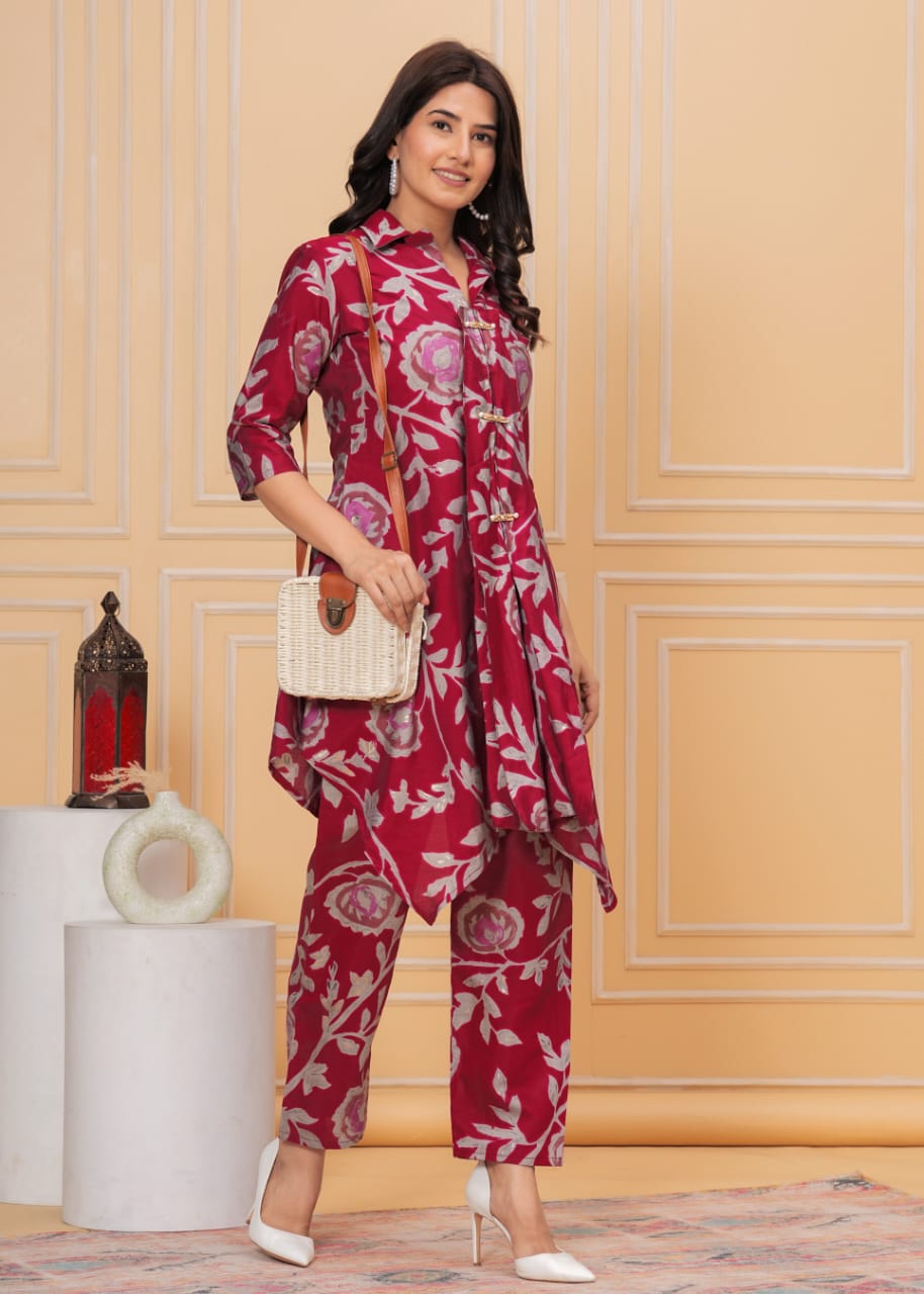 .Expertly Crafted With Pure Maslin Beautiful Kurti Features A Sophisticated Collar Design Moksha Fashions