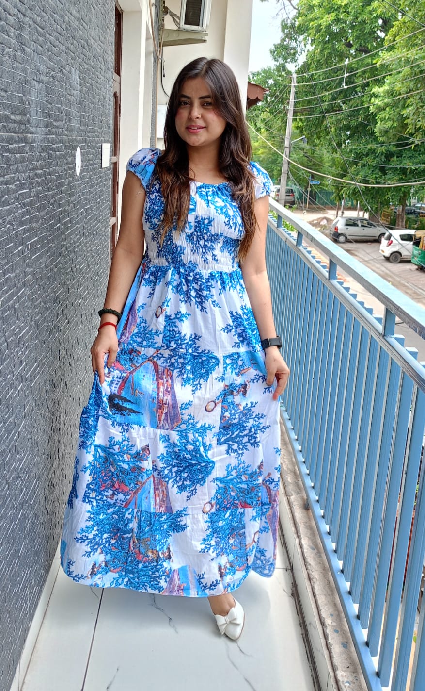 MAXI DRESS IN NEW FLORAL PRINT