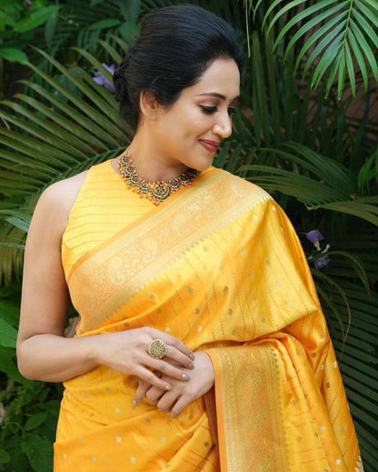 .Enchanting Banarsi Saree(Lichi Silk) - Moksha Fashions