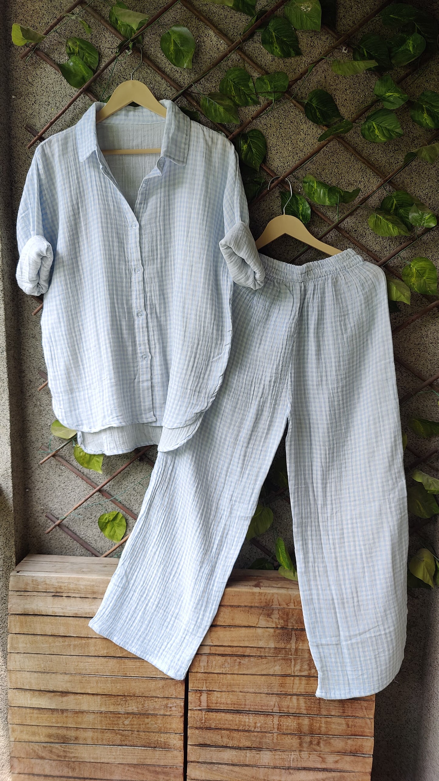 PLAID MULMUL COTTON NIGHT-SUIT SETS