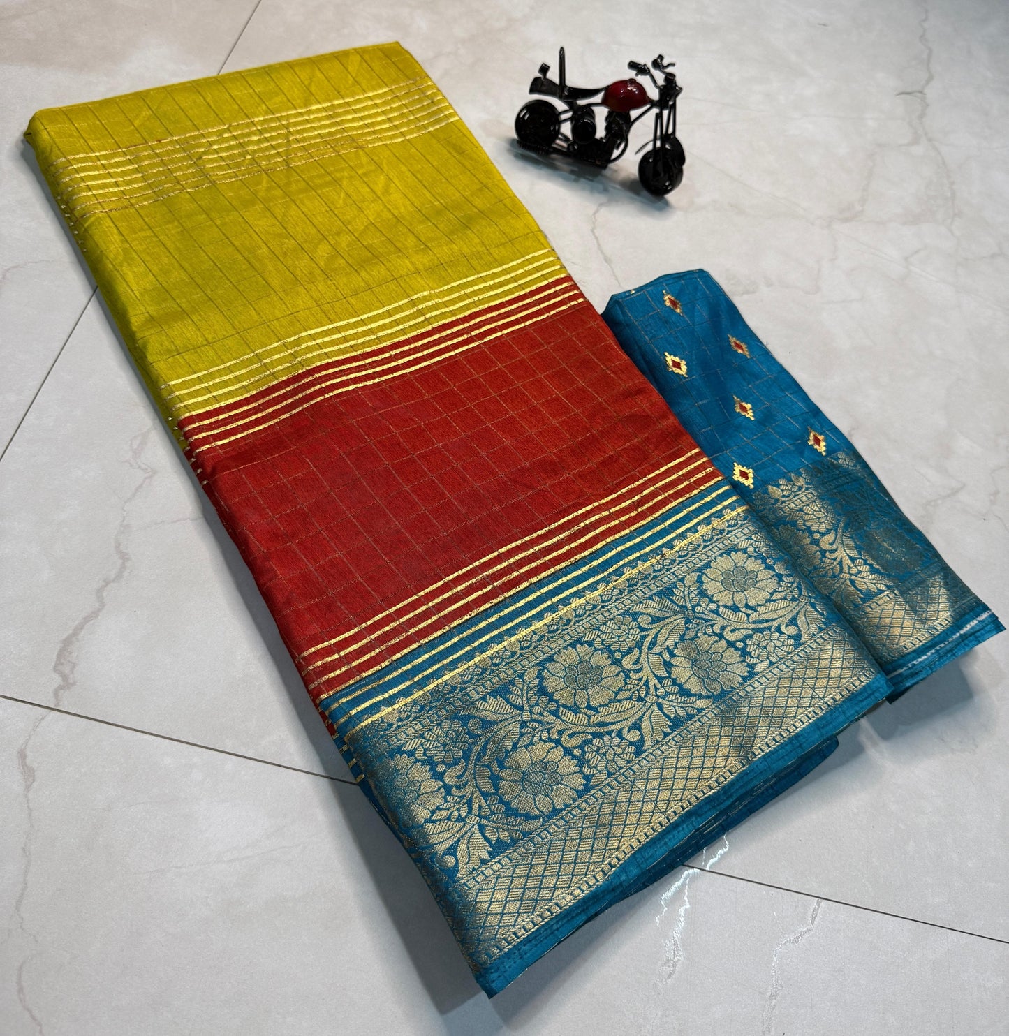 .Multicolor Super Dola Saree