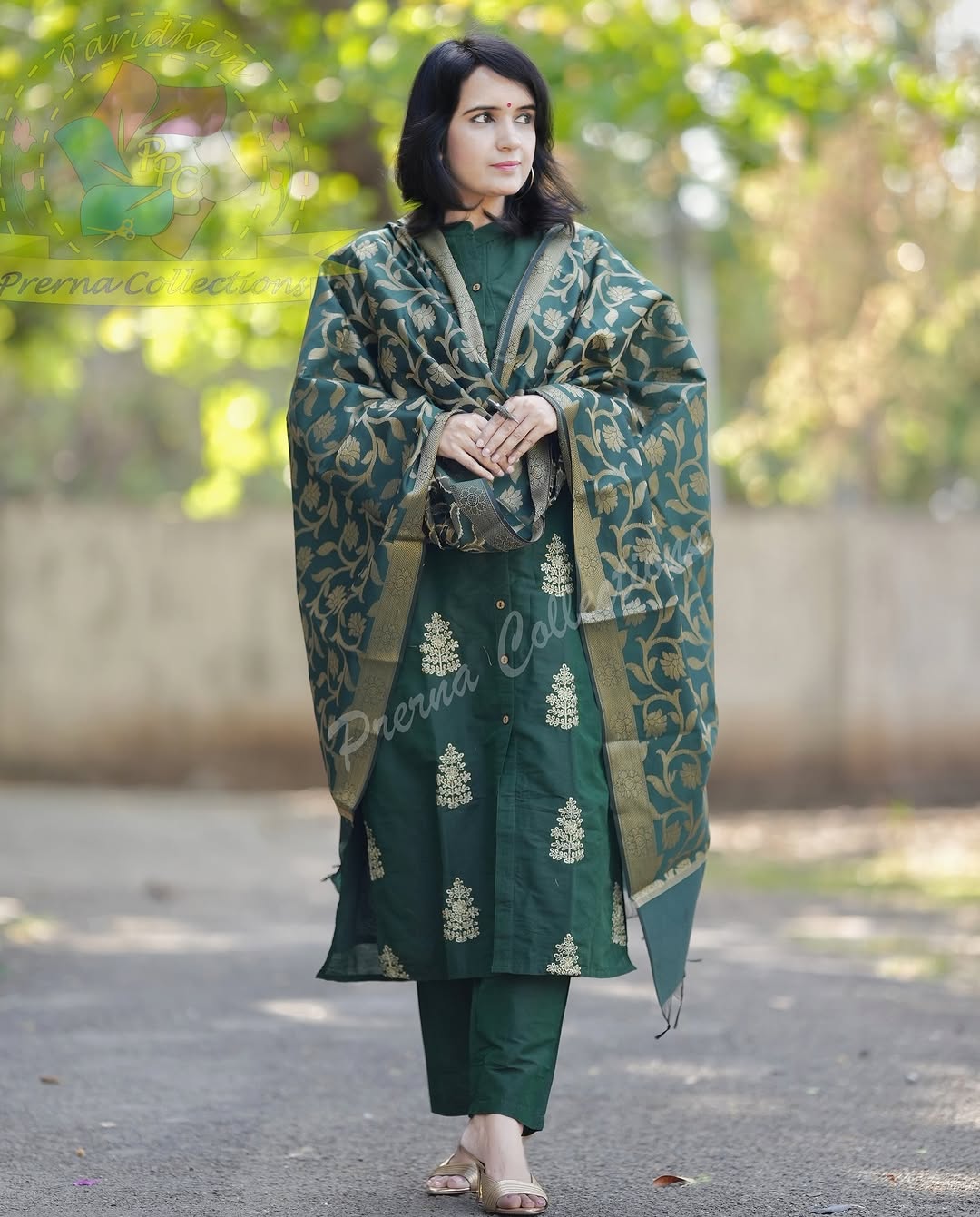 Cotton kurti Set With Embroidery Work