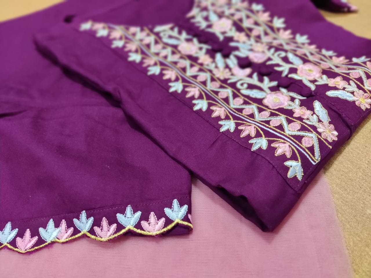 Enchanting Magnet Viscose Kurti Set