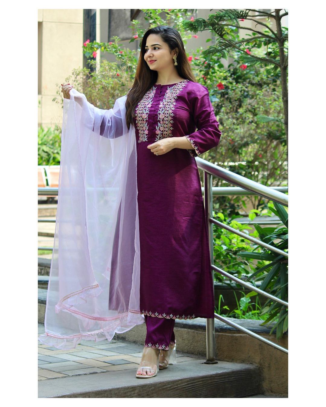 Enchanting Magnet Viscose Kurti Set