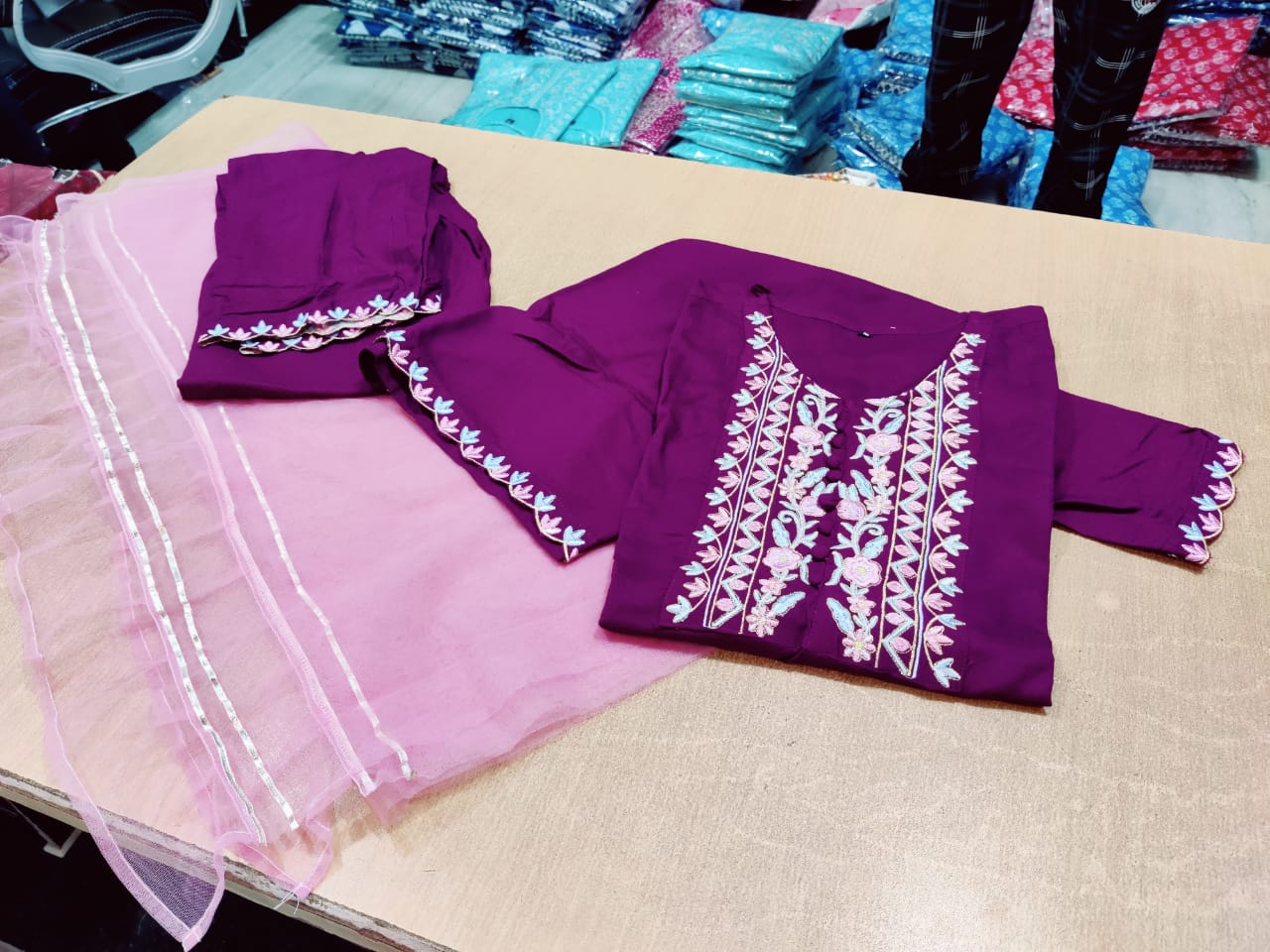 Enchanting Magnet Viscose Kurti Set