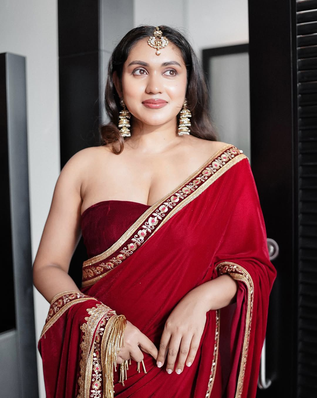 Beautiful Velvet Saree Collection