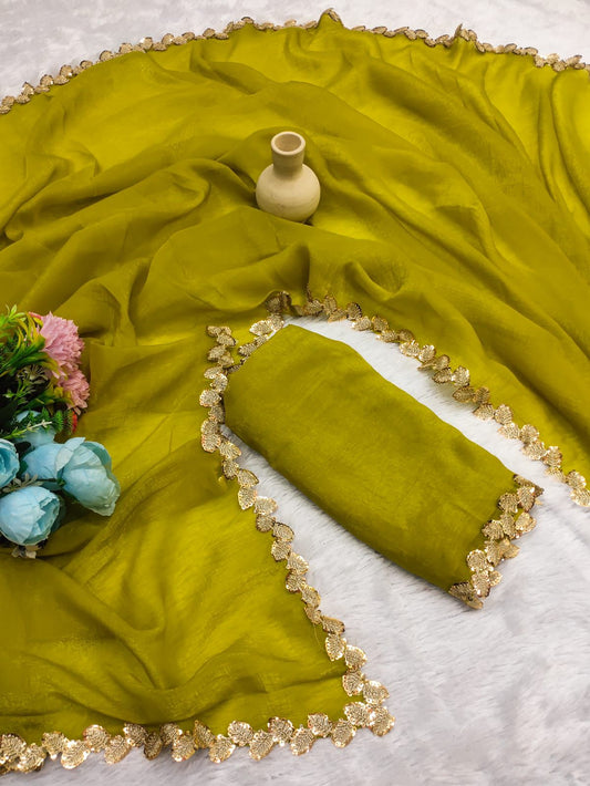 .Crunchy Crush Saree